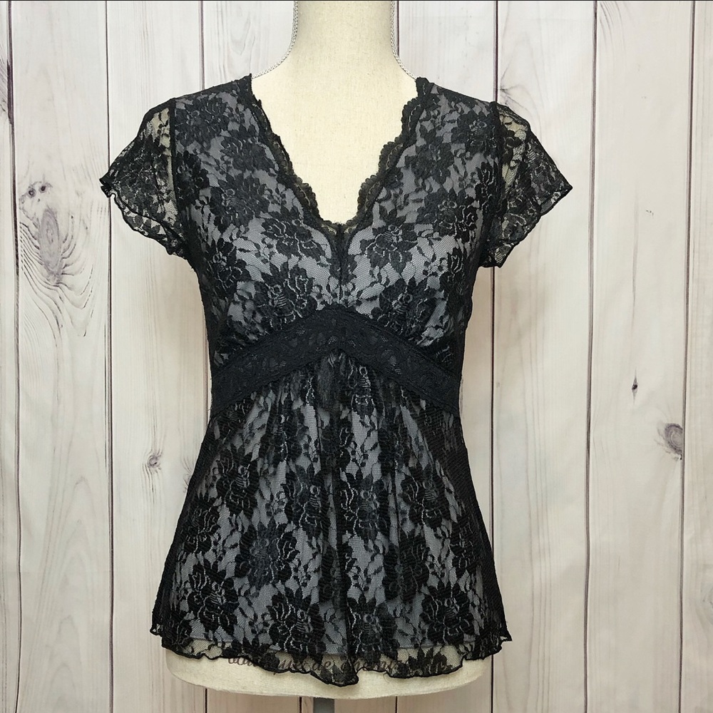 APT 9 Floral Lace Top